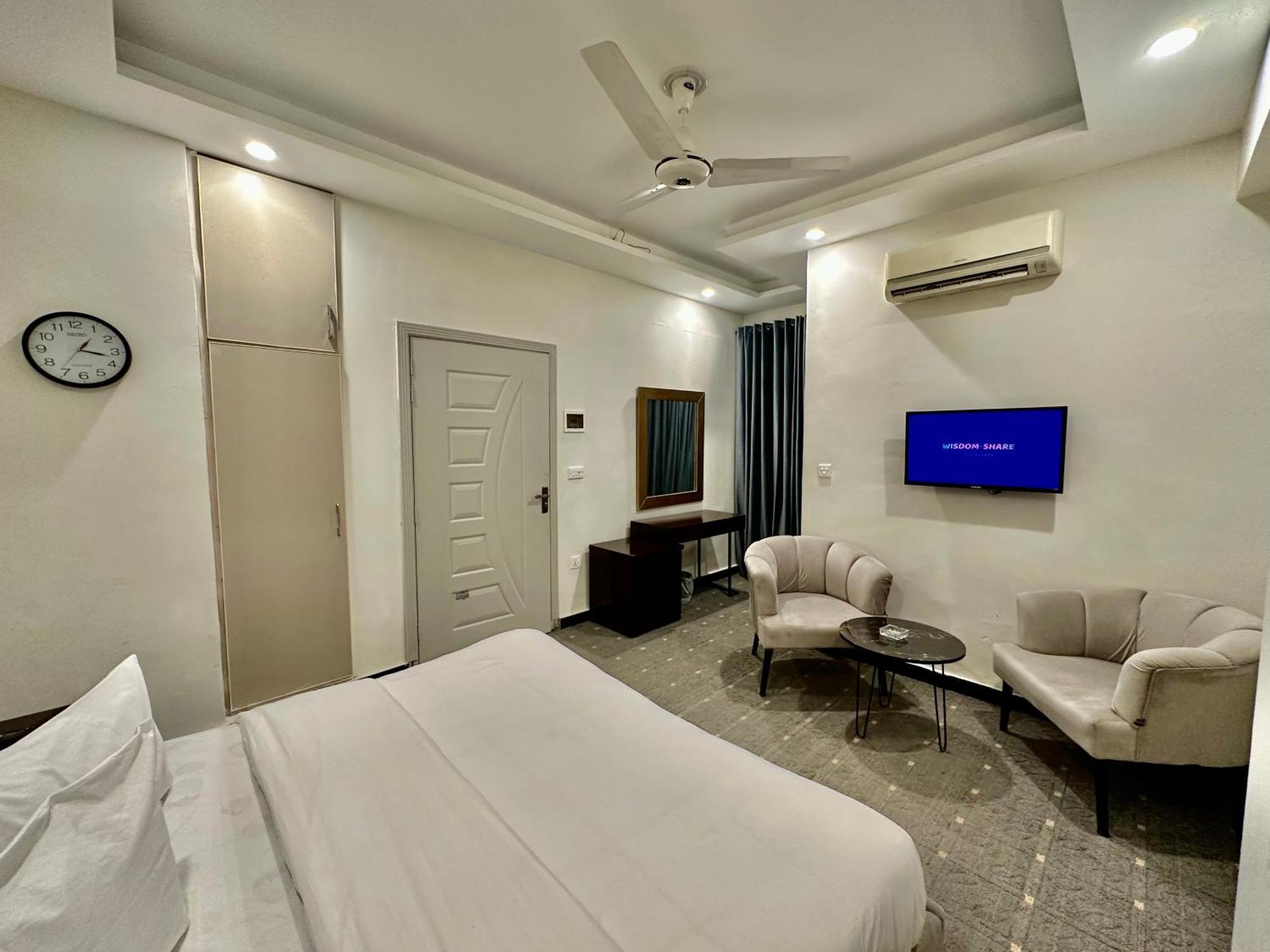 Mudan Hotel And Suite Ісламабад Номер фото